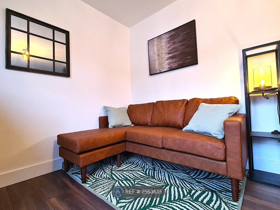 Property photo 2 of 28 Living Area#2