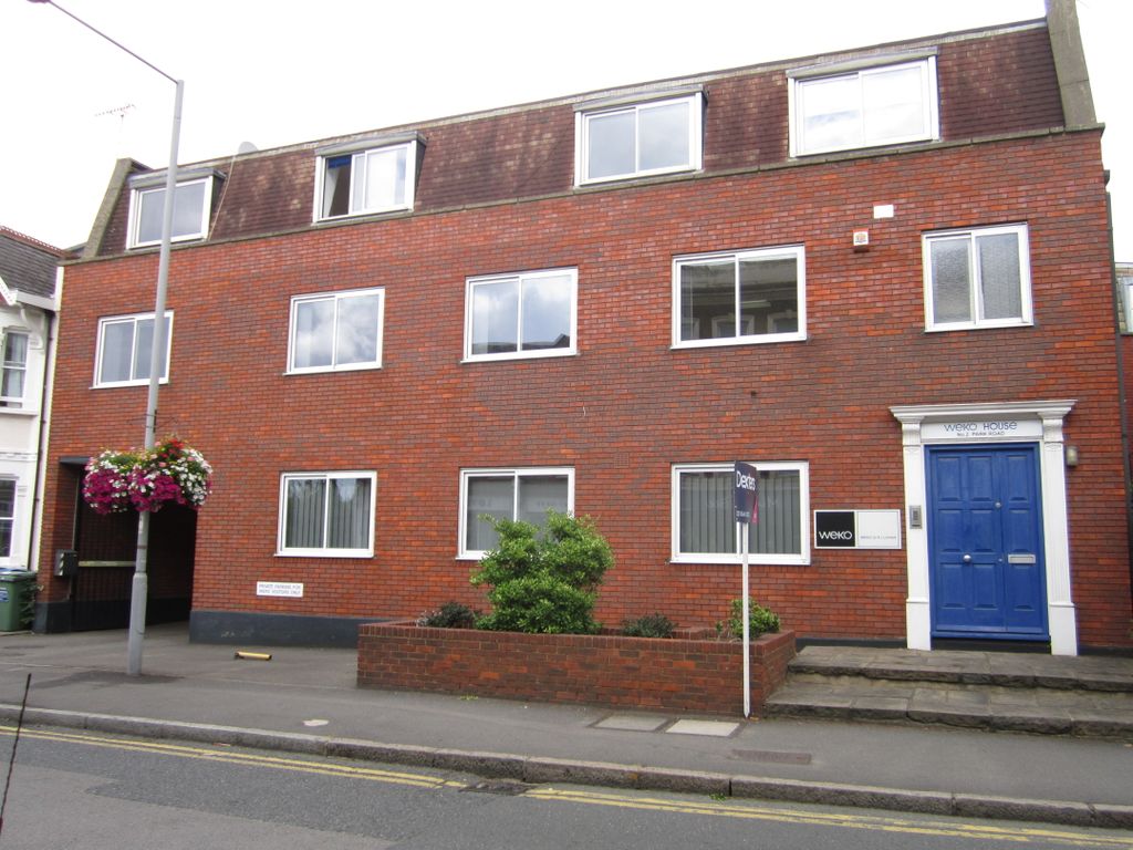 Property photo 1 of 4