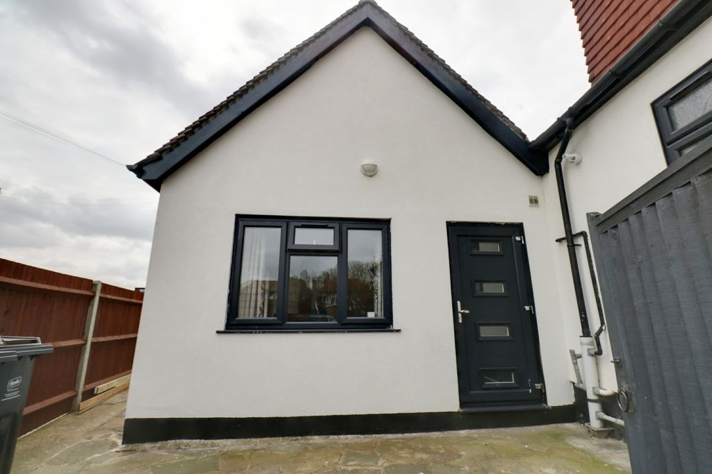 Property photo 1 of 9 5056300