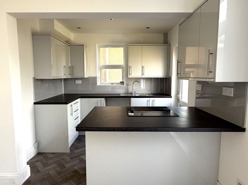 Property photo 3 of 11 Not Specified