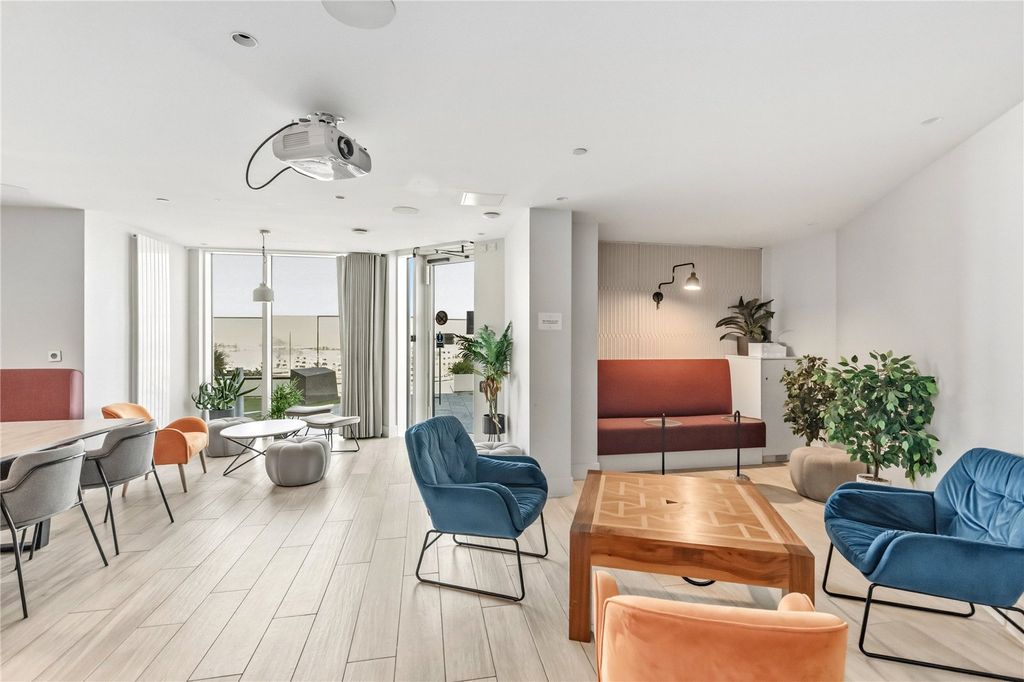 Property photo 1 of 38 Picture No. 03