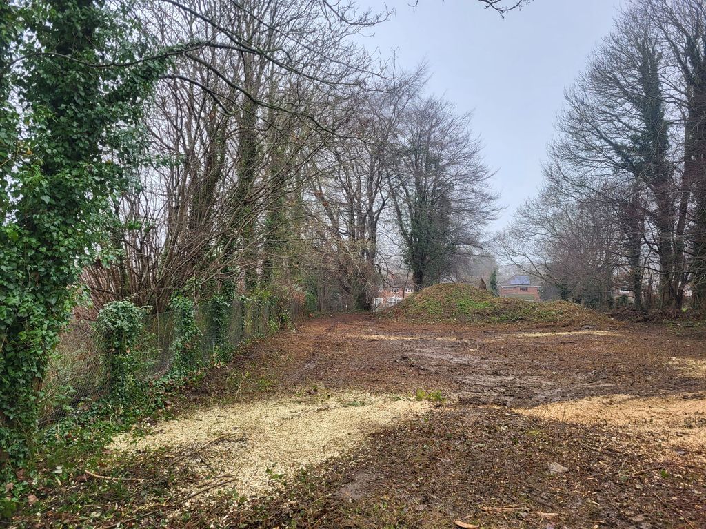 Property photo 3 of 4