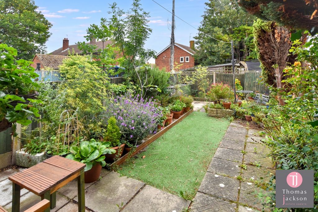 Property photo 3 of 13