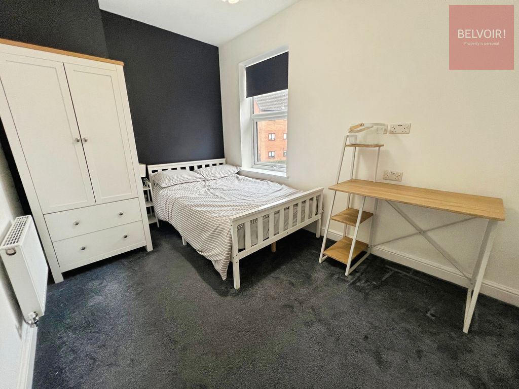 Property photo 1 of 4