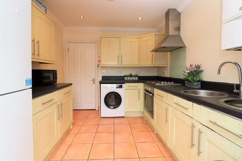 Property photo 2 of 6