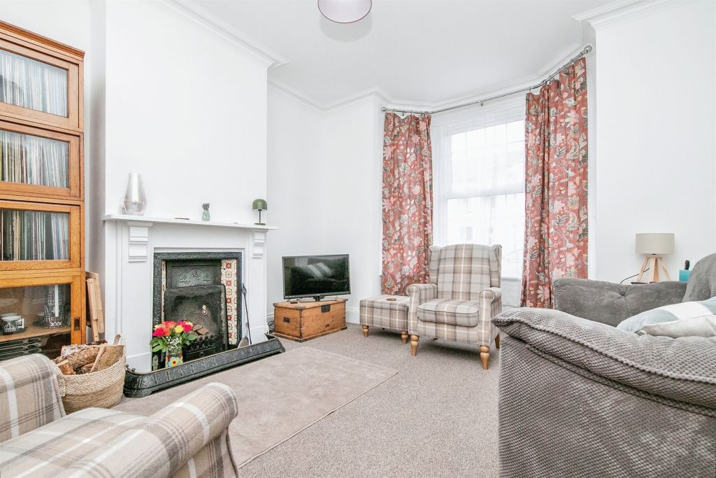 Property photo 2 of 16