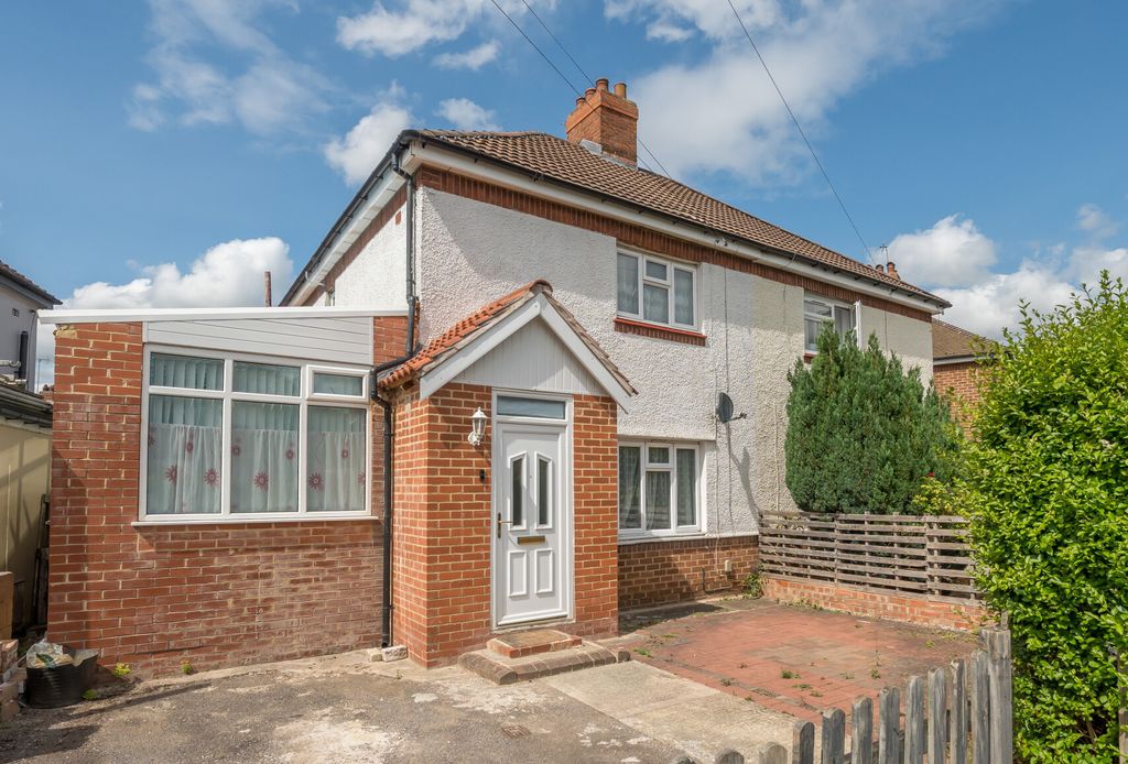 Property photo 1 of 11 1306137-1-684842B...
