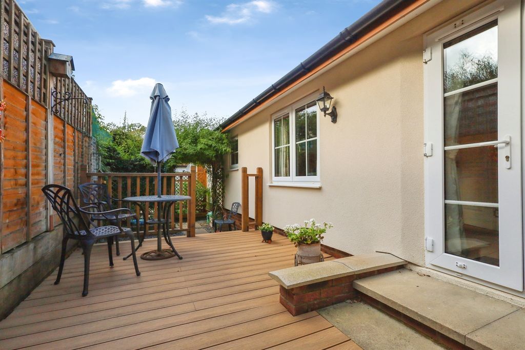 Property photo 3 of 18