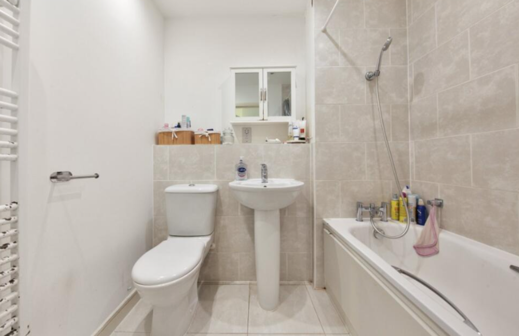 Property photo 3 of 10