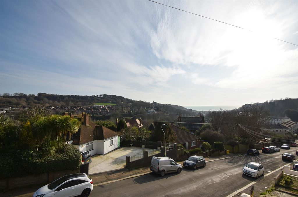 Property photo 3 of 17 Views