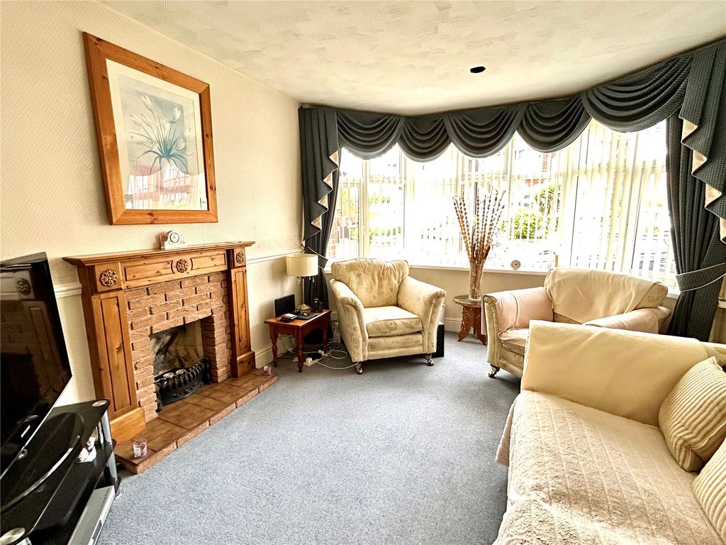 Property photo 2 of 17 Picture No. 22