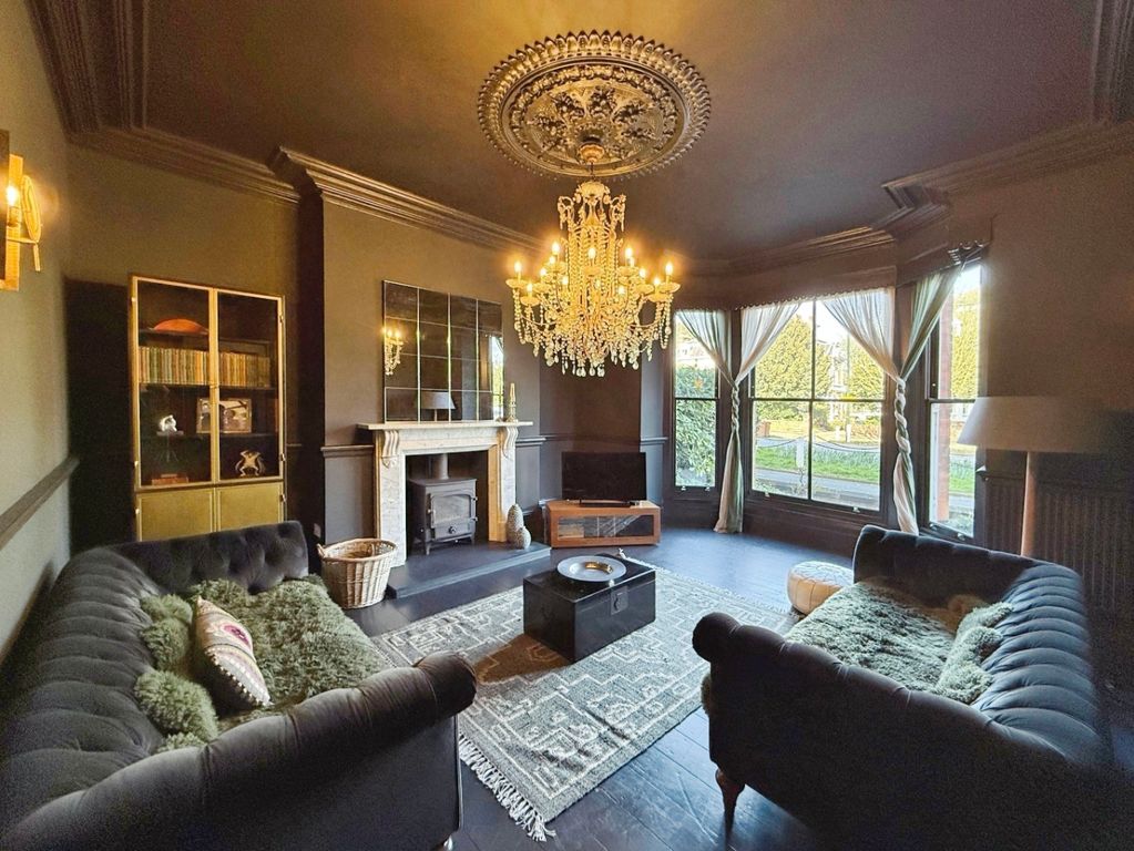 Property photo 2 of 19 4857535