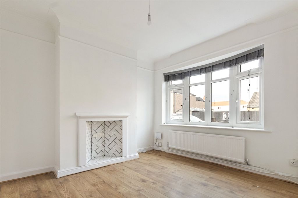 Property photo 3 of 10 Picture No. 02