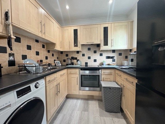 Property photo 3 of 6