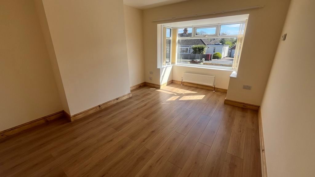 Property photo 2 of 8 Photo 1