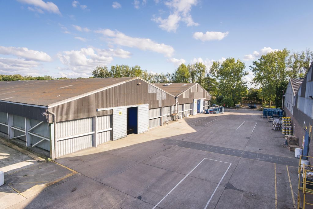 Property photo 3 of 4