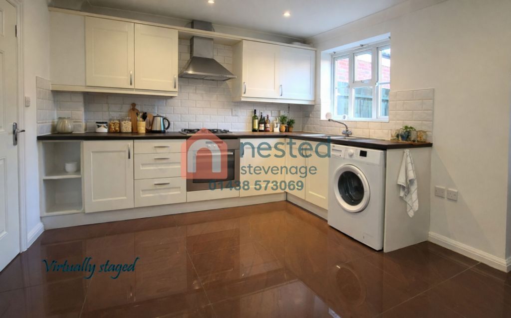 Property photo 2 of 20 Kitchen