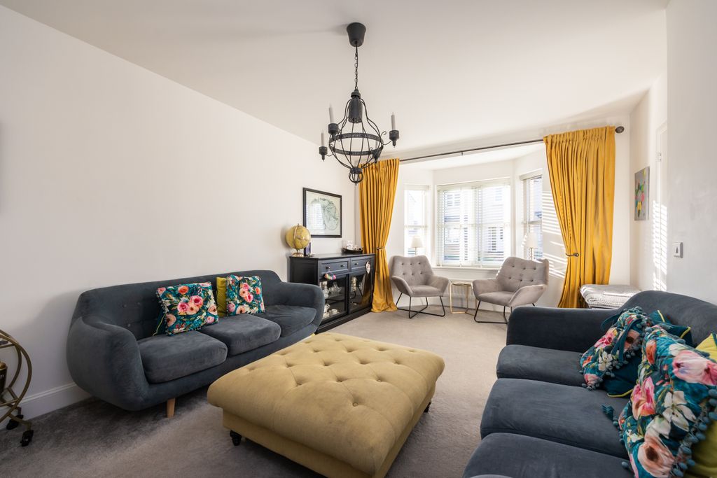 Property photo 2 of 23 Property Image 2