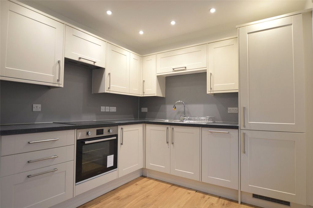 Property photo 1 of 8 Kitchen