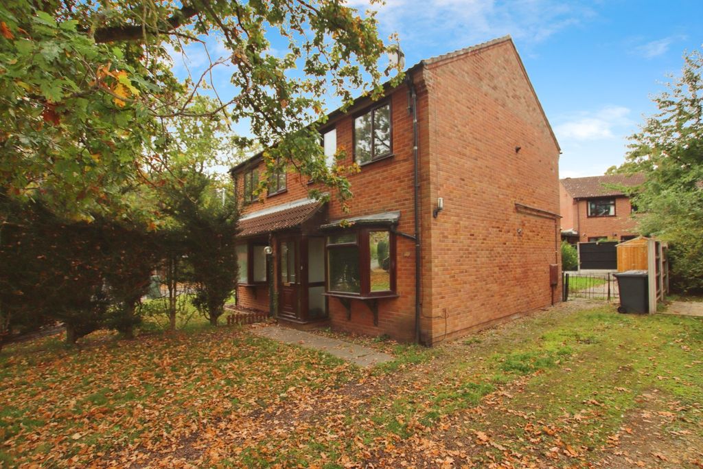 Property photo 1 of 12 4591700