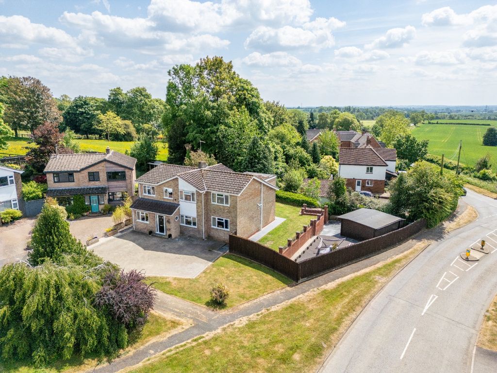 Property photo 1 of 43 4040832