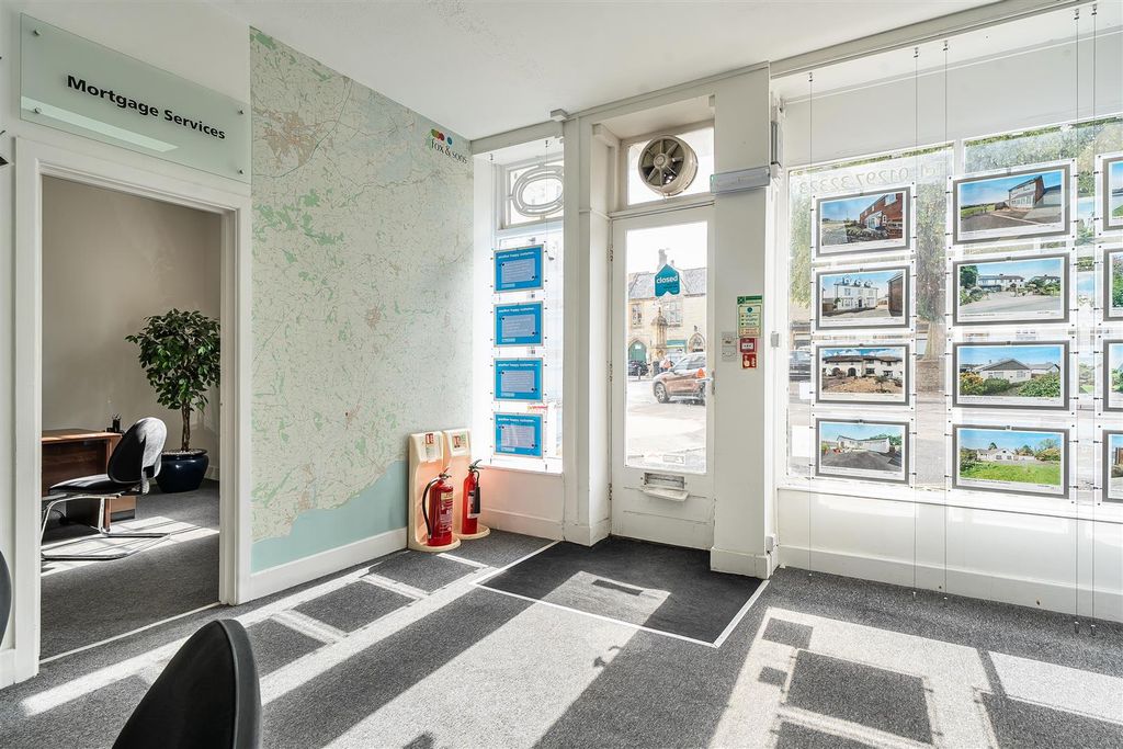Property photo 2 of 10 1509968-16-6A882d1Bbf8E0.Jpg