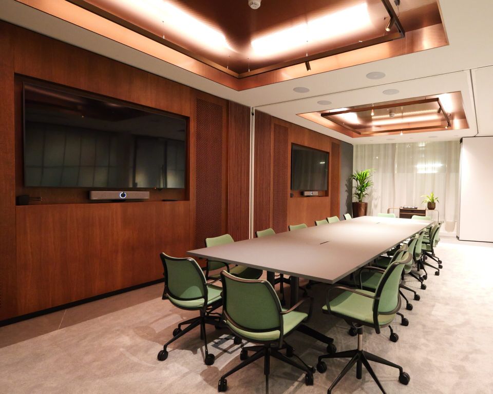 Property photo 2 of 7 Boardroom