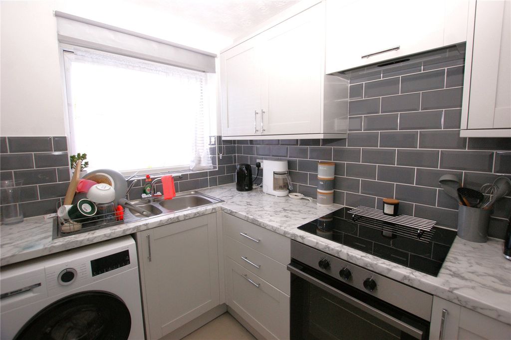 Property photo 2 of 8 Picture No. 01