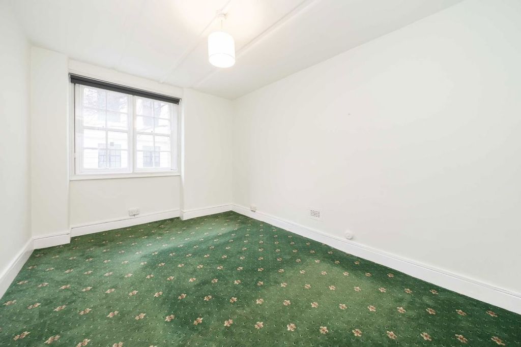 Property photo 3 of 5