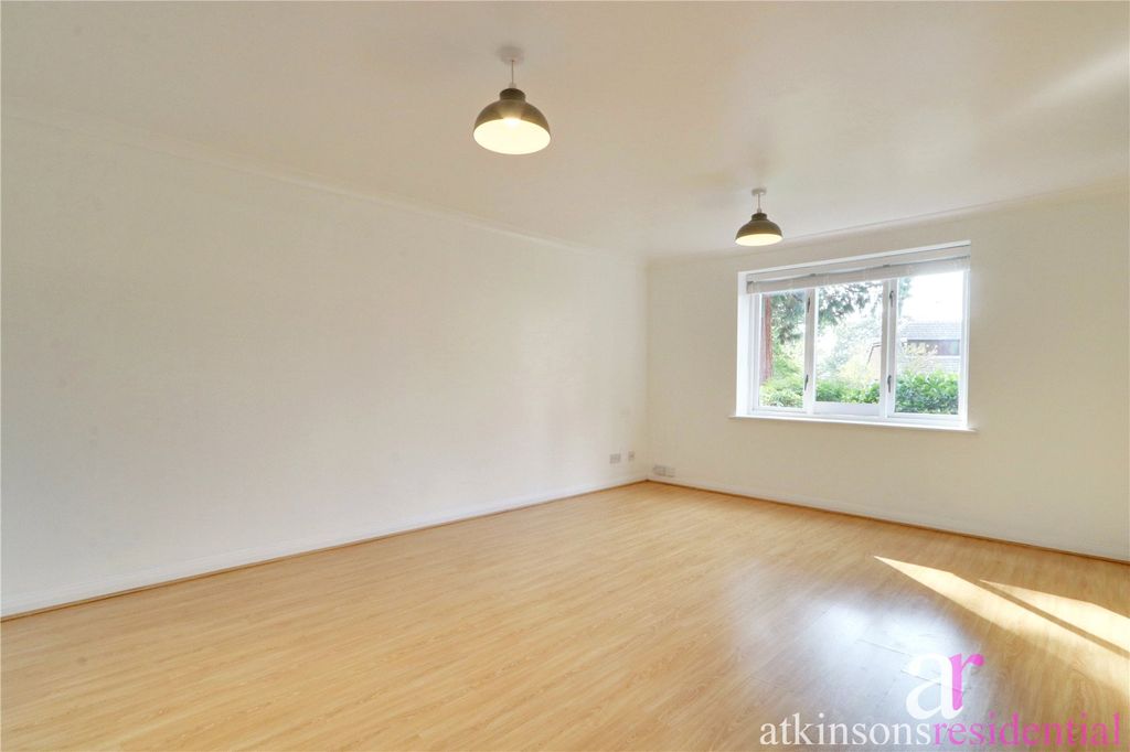 Property photo 2 of 13 Picture No. 10