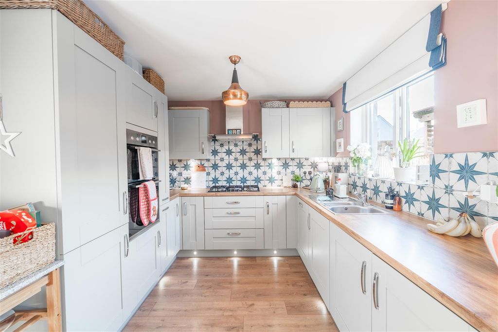 Property photo 3 of 18 Kitchen-3.Jpg