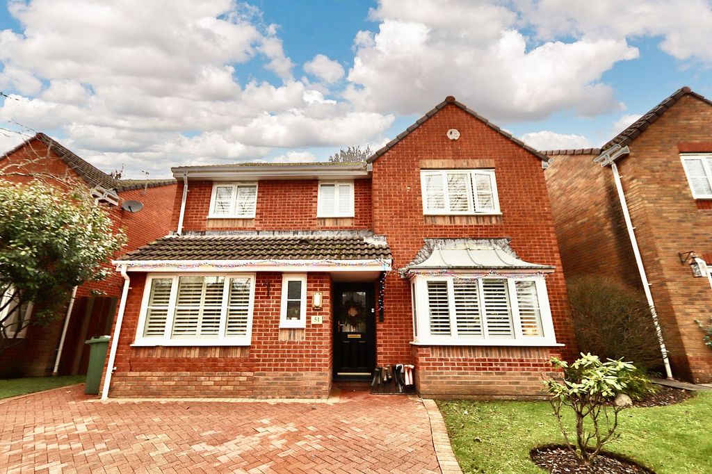 Property photo 1 of 43