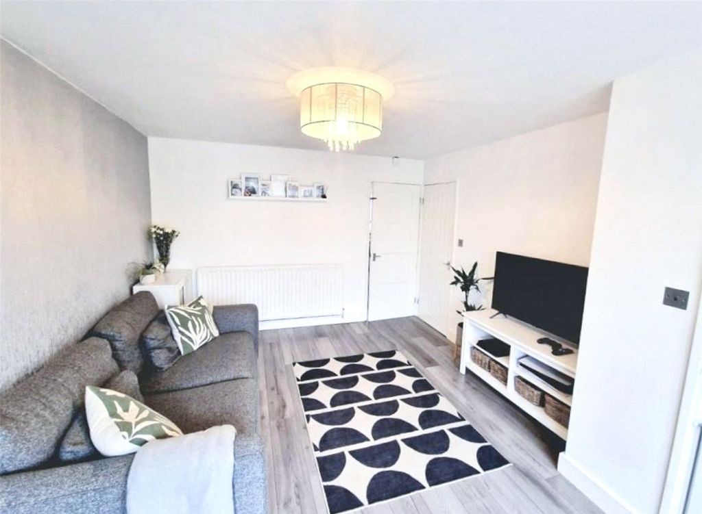 Property photo 3 of 14 Picture No. 05