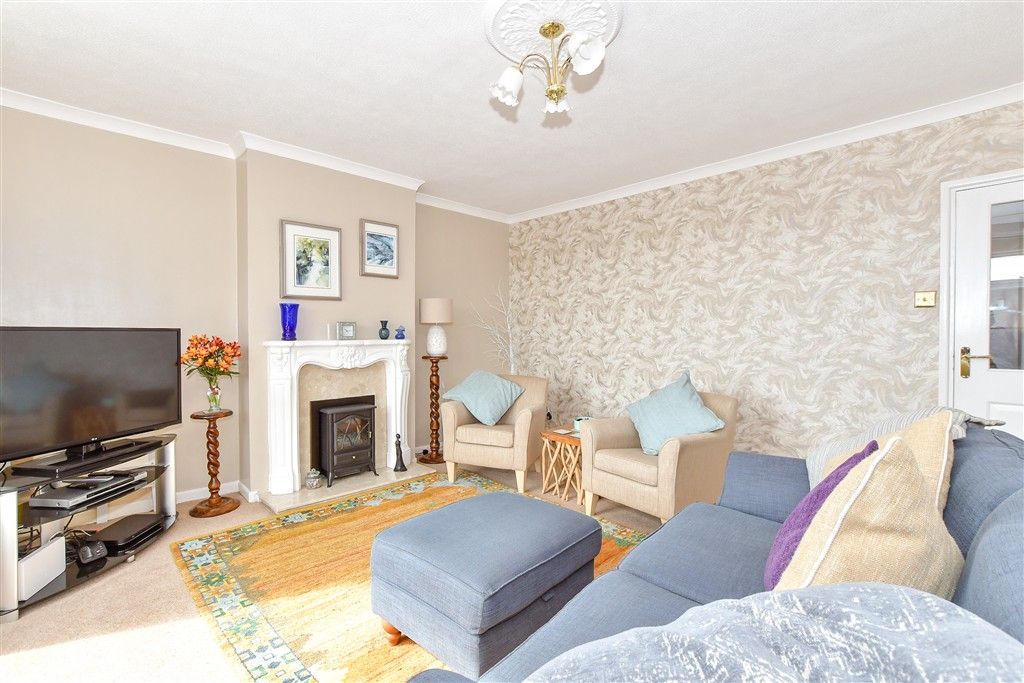 Property photo 2 of 13 Lounge/Diner