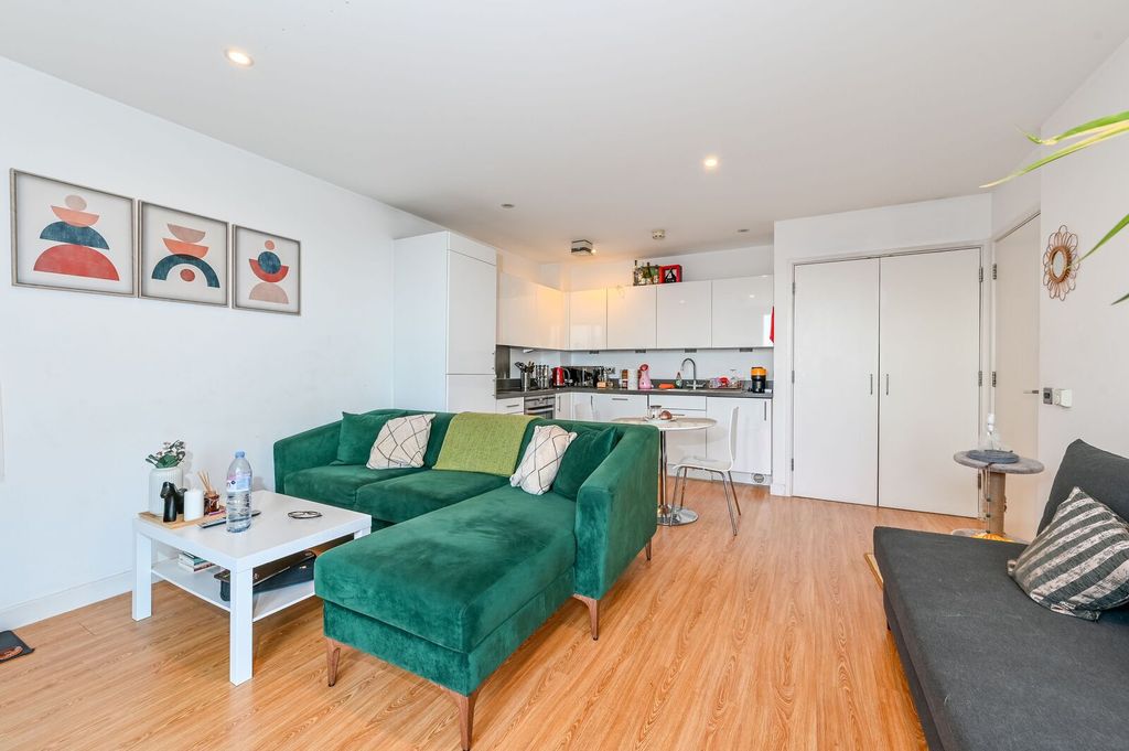 Property photo 1 of 7