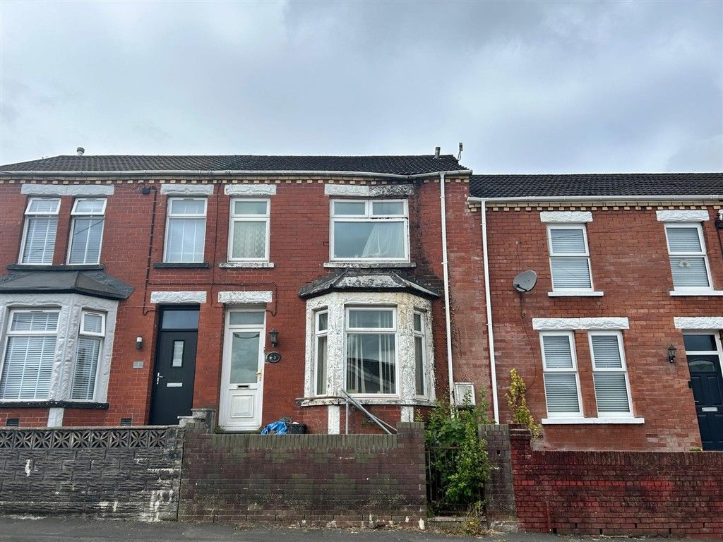Property photo 1 of 11