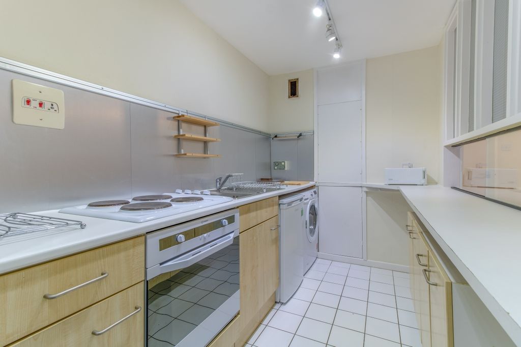 Property photo 3 of 6 83380