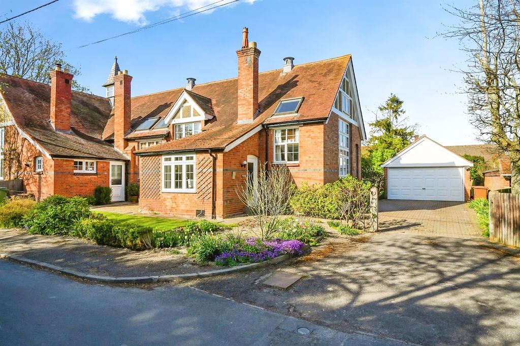 Property photo 1 of 17