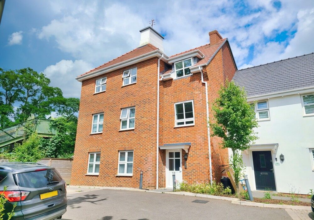 Property photo 1 of 30