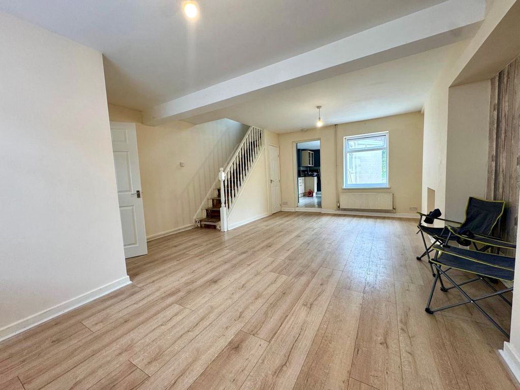 Property photo 2 of 18 Img_4305.Jpeg