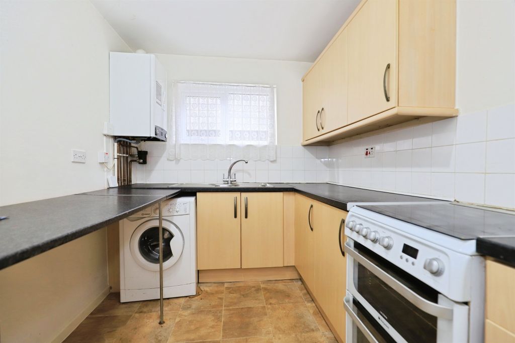 Property photo 3 of 12