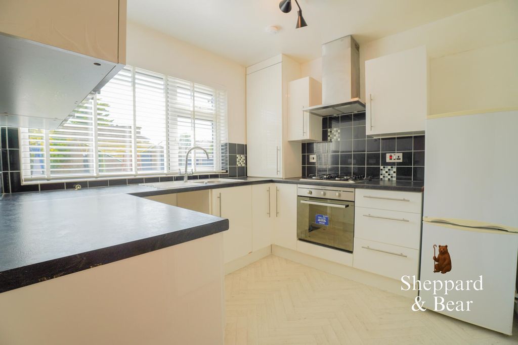Property photo 1 of 15 Kitchen