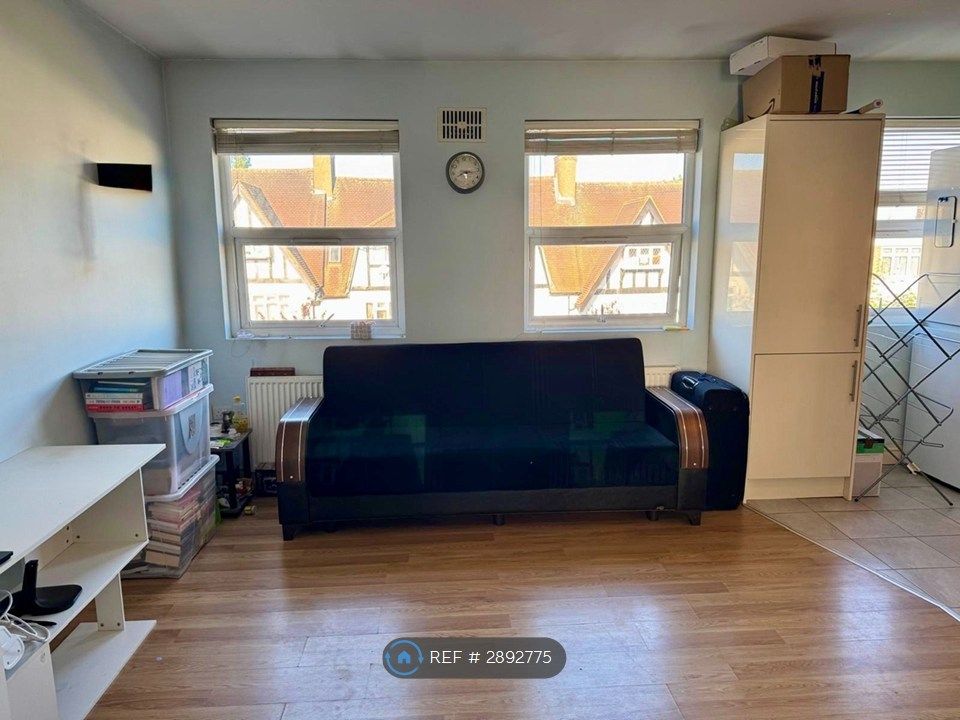 Property photo 2 of 6