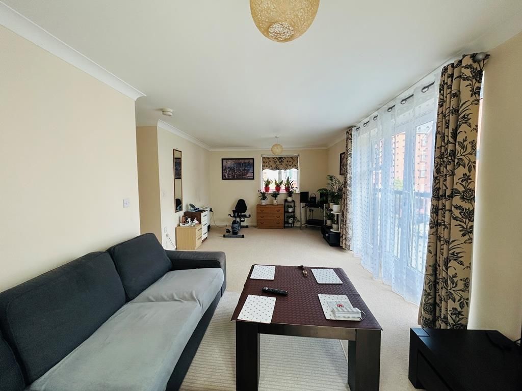 Property photo 3 of 10 Sitting Room