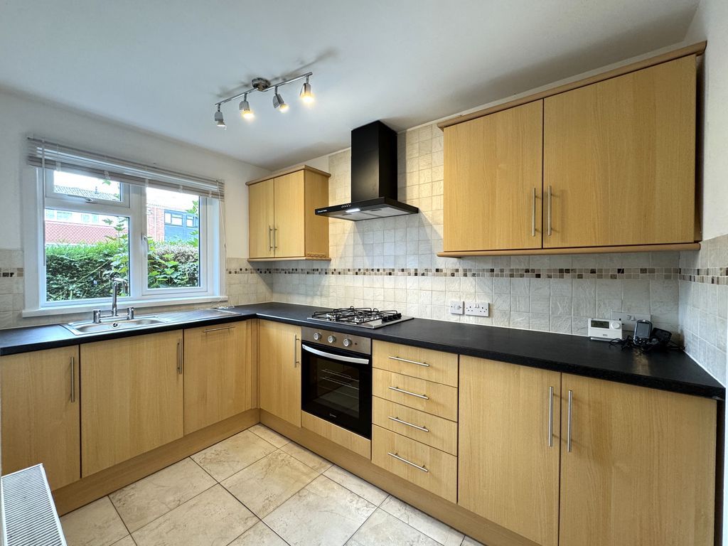 Property photo 2 of 16 Photo 8