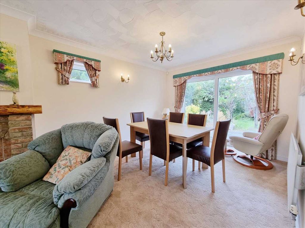 Property photo 3 of 14 Dining Area: