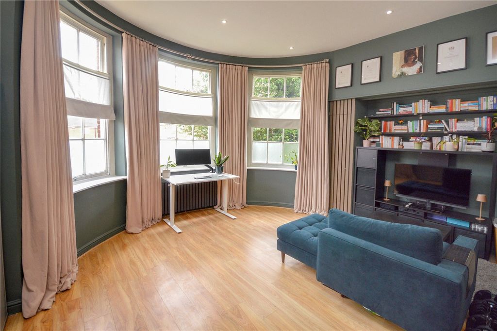 Property photo 3 of 13 Picture No. 20