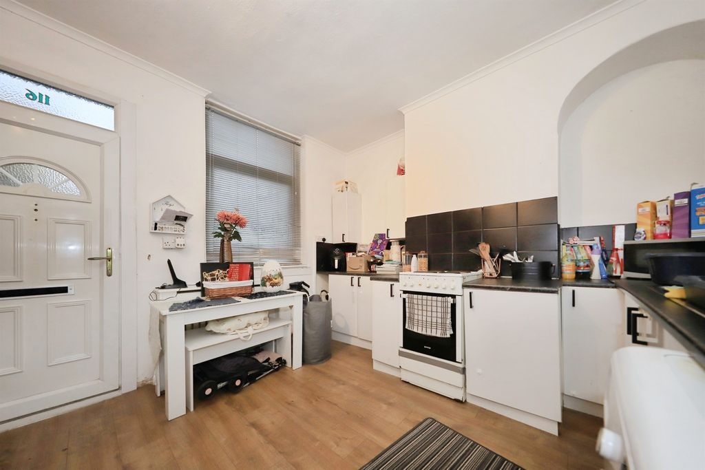 Property photo 2 of 16