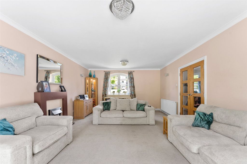 Property photo 2 of 19 Picture No. 05