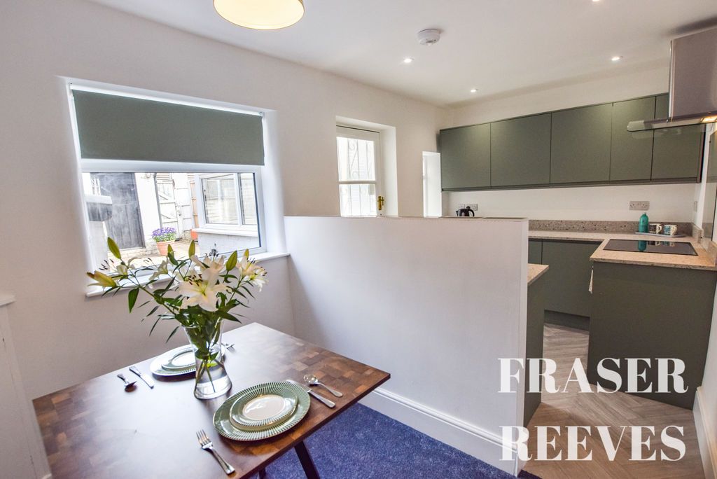 Property photo 2 of 14 Kitchen / Diner